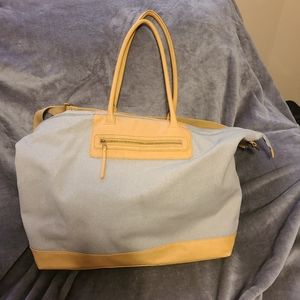 Travel tote bag